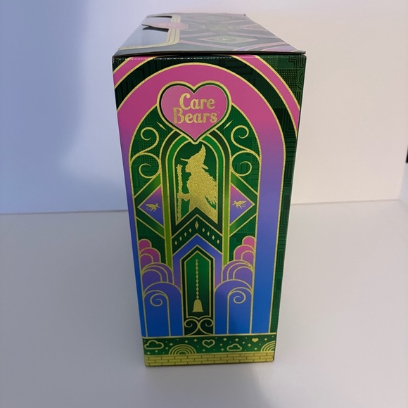 Wicked X Care Bears 2-Pack Love-a-Lot Bear Glinda Good Luck Bear Elphaba RARE! - Picture 3 of 6